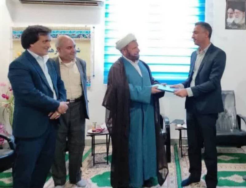 حکم مدیریت قرارگاه فرهنگی جنوب کرمان به اسماعیل نیک نفس اعطا شد